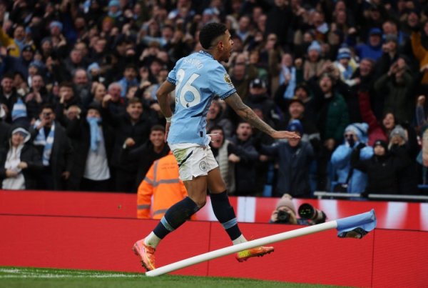 Romano: Tottenham has always regarded Savigno as one of the top goals, but Manchester City is reluctant to sell