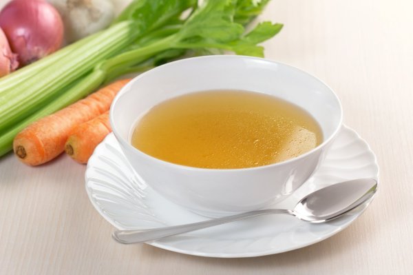 The darker the color of the chicken soup is, the better. Food experts share the choices and the highlights of self-cooking.